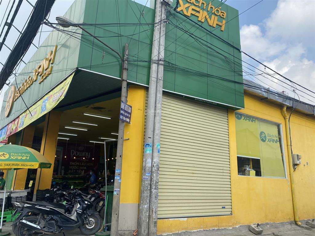 Nhà 1 lầu hẻm nhựa xe tải thông ra lxo sau lưng bách hóa xanh đối diện trường mầm non long trường