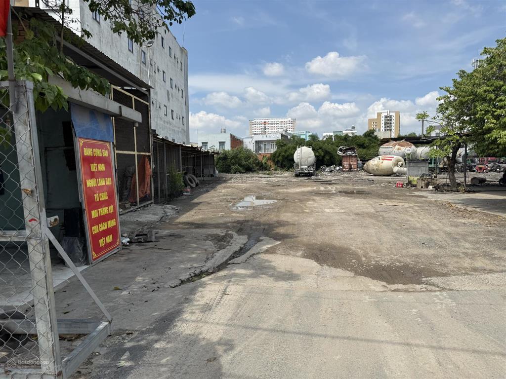Chủ ở lâu năm gửi cần bán gần 5746m² đất đối diện dệt phong phú để chia tài sản