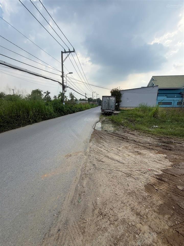Cần bán lô đất 1500m2 mặt tiền đường số lò lu, long phước