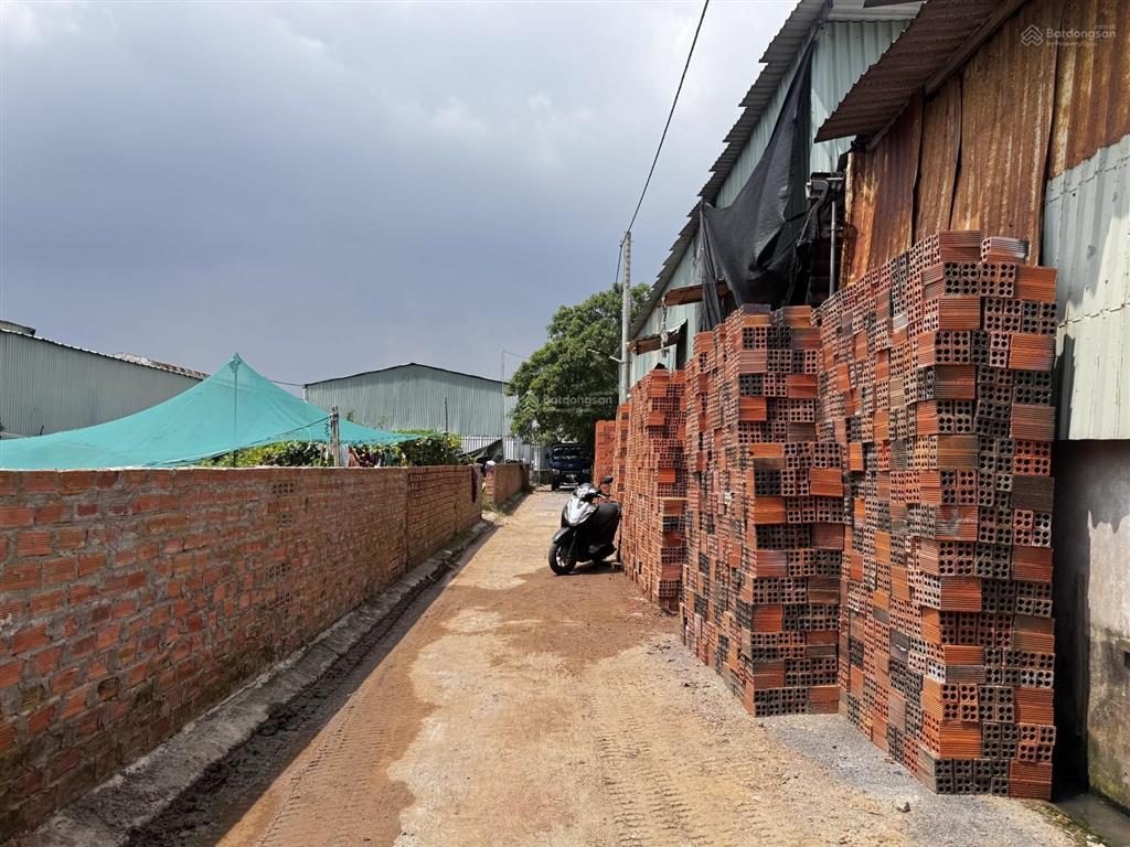 Bán lô đất đường nguyễn xiễn chỉ 3ty250