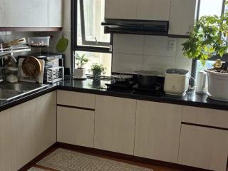 Bán căn hộ cao ốc thịnh vượng 76,17m2  2pn  2wc sổ hồng trao tay