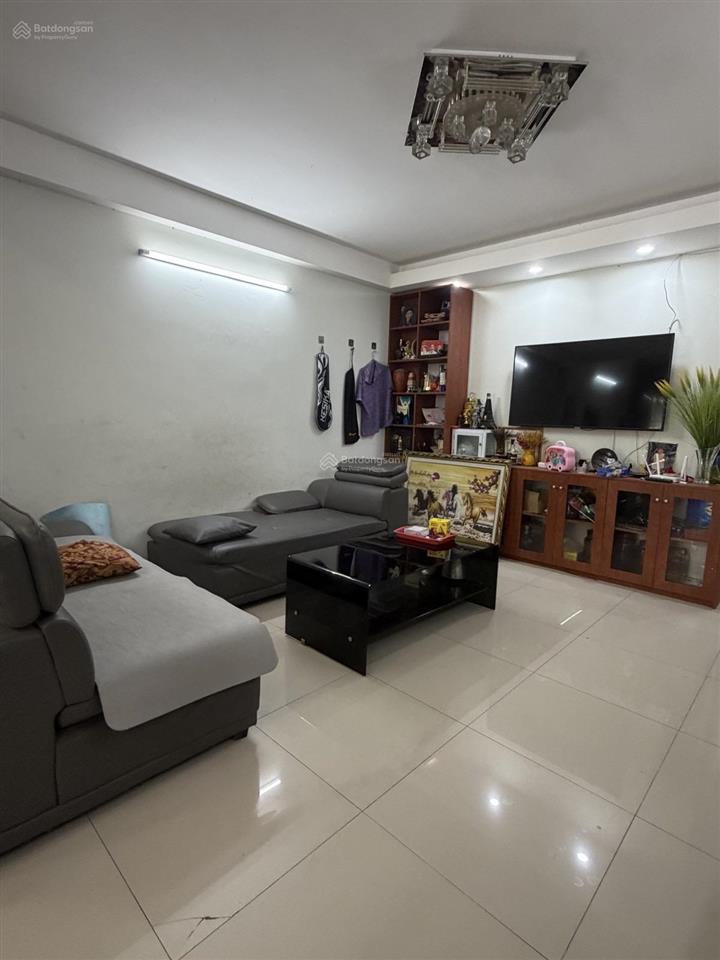 Cần tiền kinh doanh bán nhanh đất tặng kèm nhà 3 tầng khu mỹ an