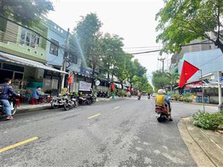 Giảm sốc 1 tỷ! cần tiền bán nhanh đất tặng nhà 2 tầng mặt tiền hoài thanh 7m5
