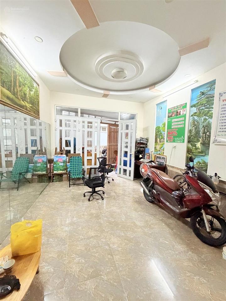 Bán nhà mt phan đình phùng 47m2 3,4x14m 5 tầng 8pn chỉ 9,9tỷ