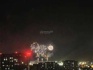 Em chính chủ cần bán căn chung cư 69m tại hà nội homeland, tầng cao không áp mái