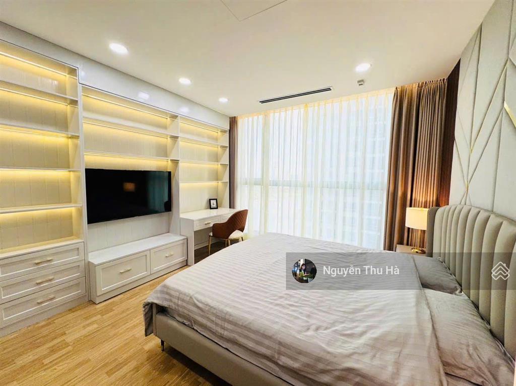 Cần bán gấp căn hộ 3pn giá tốt thị trường tại vinhomes central park 0901 511 ***