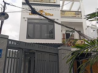 Cần vốn kinh doanh bán nhà mới xây hẻm xe 3 gác thông thoáng cách chợ 15m