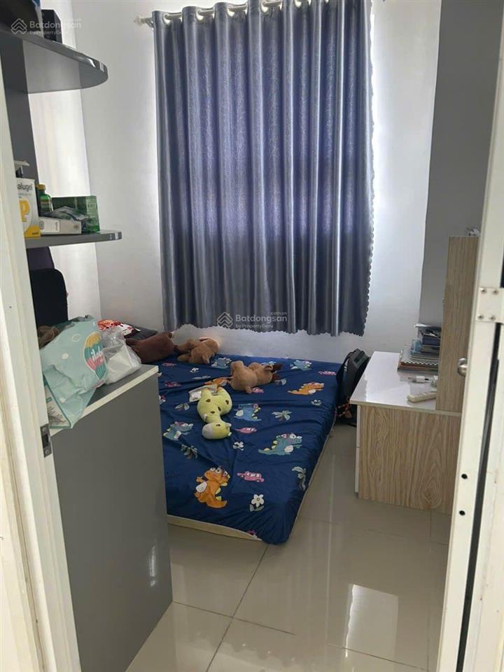 Bán gấp căn hộ 1pn chung cư sen hồng block tầng 10, sổ sẵn, view đông nam