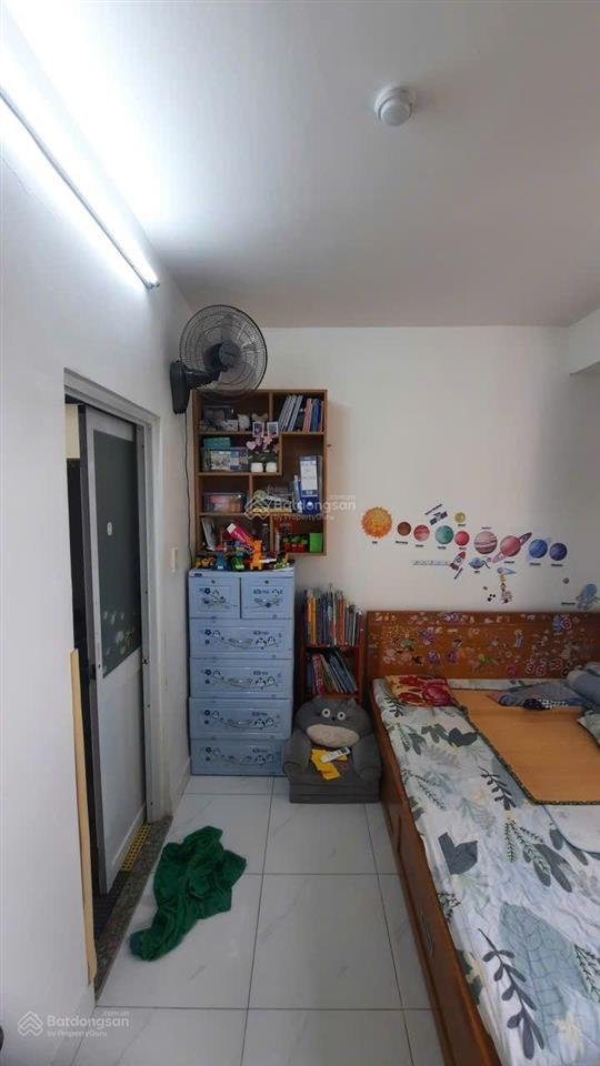 Bán gấp căn 2pn chung cư sen hồng block b, tầng trung, view đông nam, giá tốt, sổ sẵn
