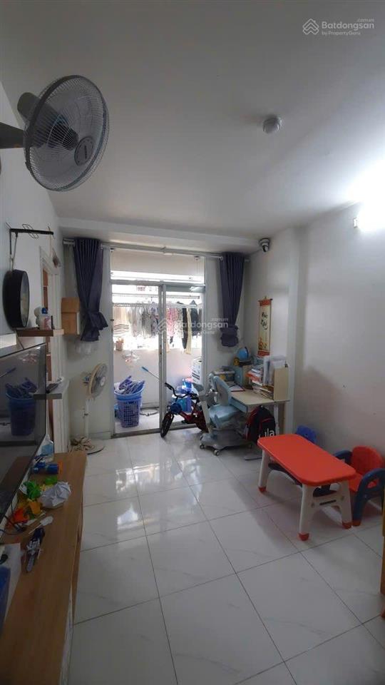 Bán gấp căn 2pn chung cư sen hồng block b, tầng trung, view đông nam, giá tốt, sổ sẵn