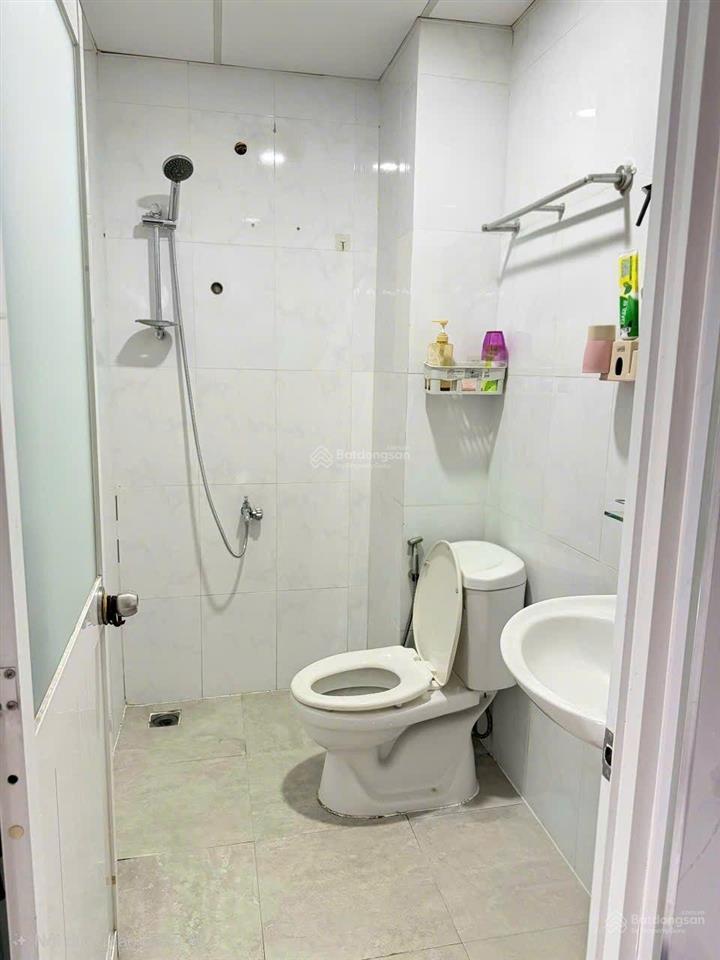Bán căn hộ 1pn chung cư sen hồng block b, tầng thấp, sổ sẵn