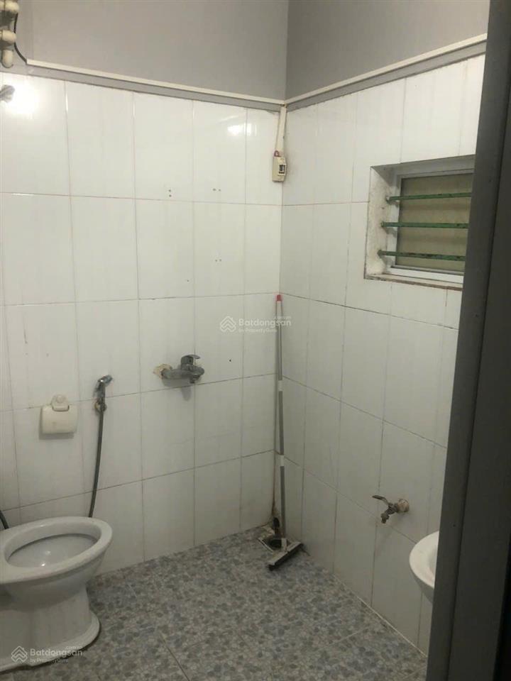Cho thuê nhà riêng tại 12a ngõ 667 ngách 9, nguyễn văn cừ, 8 triệu, 50m2