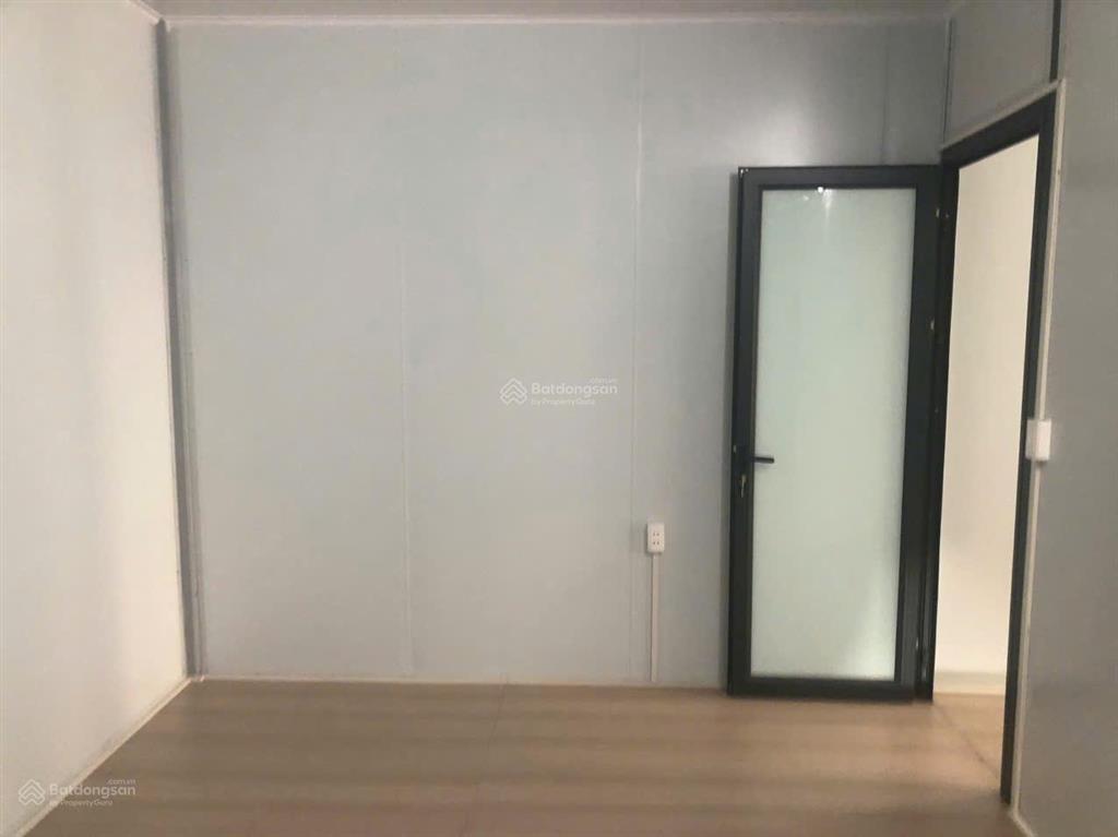 Cho thuê nhà riêng tại 12a ngõ 667 ngách 9, nguyễn văn cừ, 8 triệu, 50m2