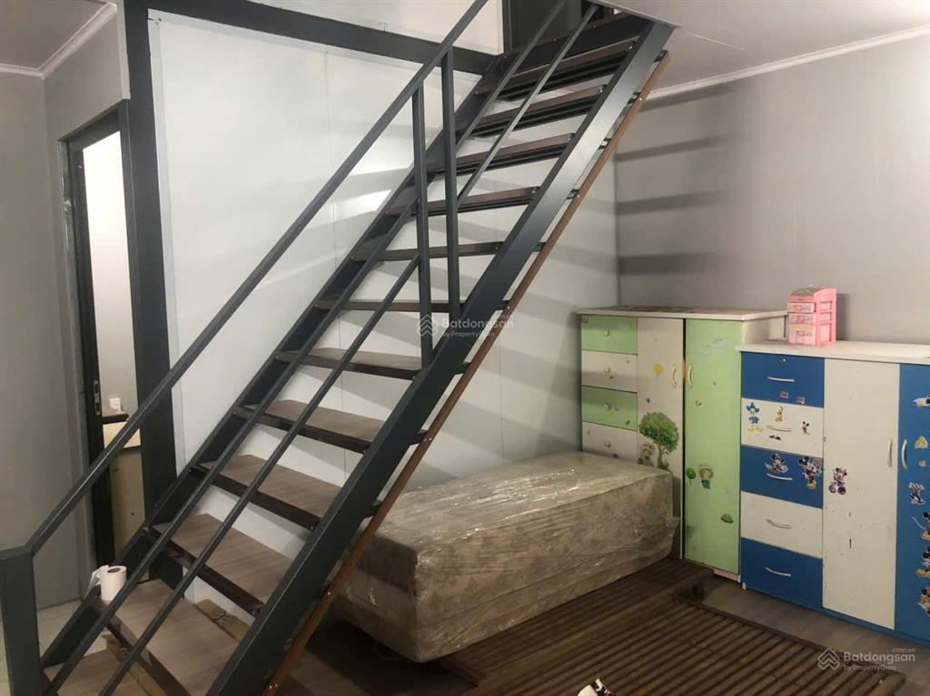 Cho thuê nhà riêng tại 12a ngõ 667 ngách 9, nguyễn văn cừ, 8 triệu, 50m2