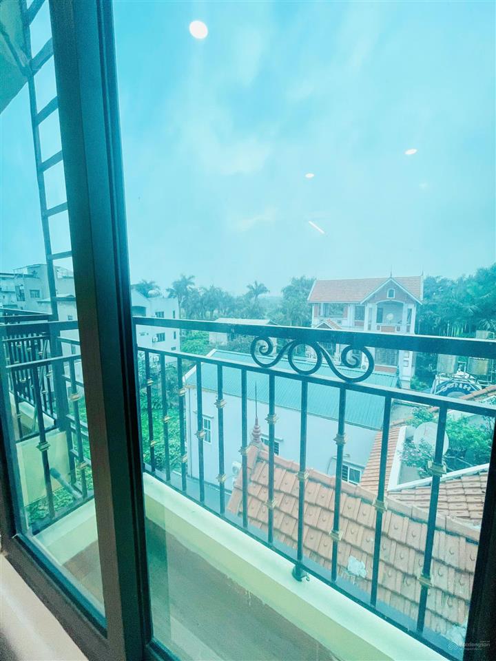 Chính chủ thuê ccmn full mới 100%, tòa cạnh hồ, có chỗ để ô tô miễn phí, nhà y hệt hình ảnh