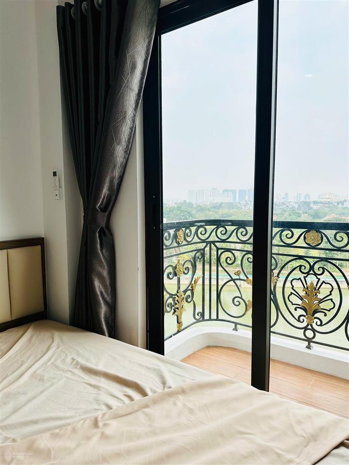 Chính chủ thuê ccmn full mới 100%, tòa cạnh hồ, có chỗ để ôtô miễn phí, nhà y hệt hình ảnh