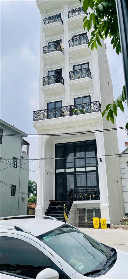 Chính chủ thuê ccmn full mới 100%, tòa cạnh hồ, có chỗ để ôtô miễn phí, nhà y hệt hình ảnh
