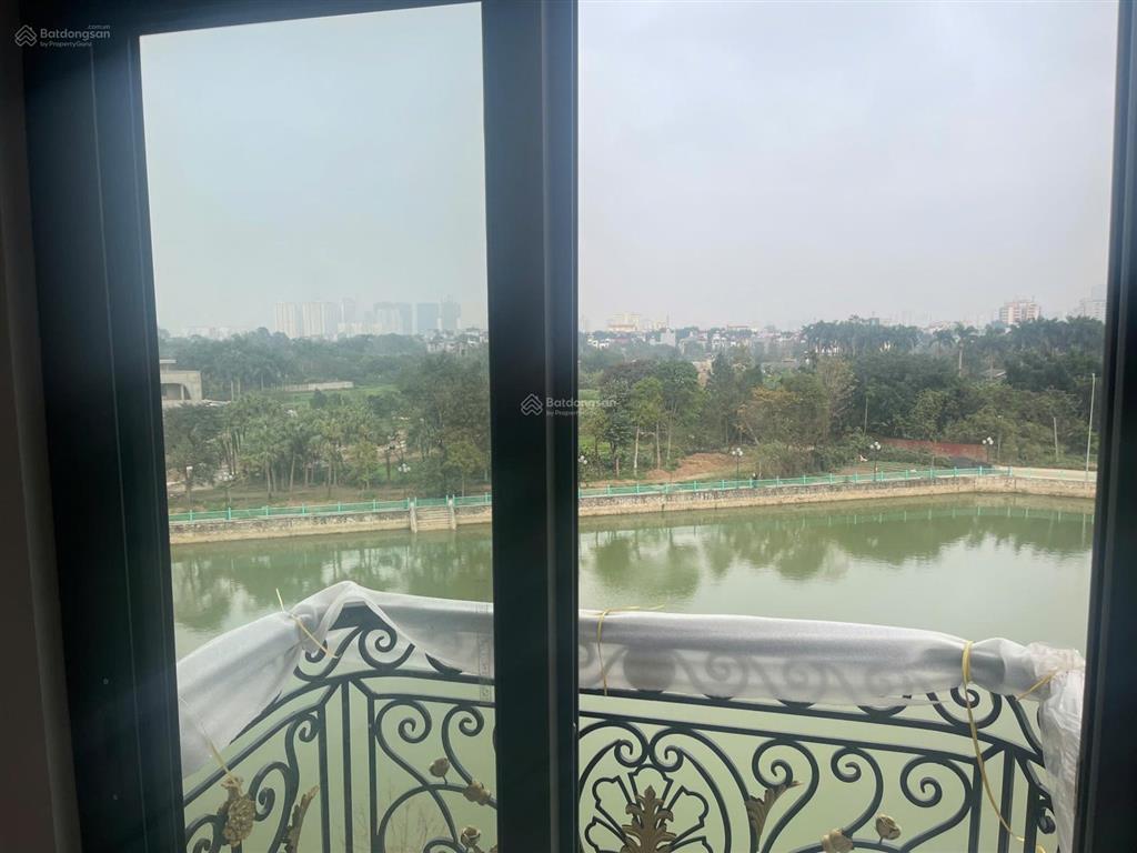 Chính chủ thuê ccmn full mới 100%, tòa cạnh hồ, có chỗ để ôtô miễn phí, nhà y hệt hình ảnh
