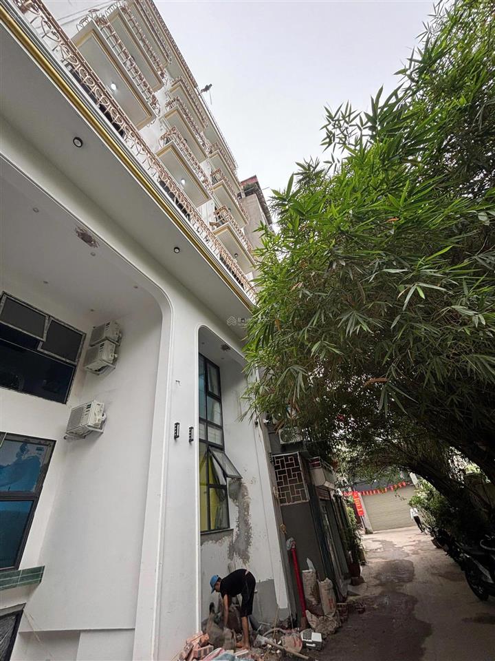 Tòa nhà dòng tiền airbnb phố hồ tùng mậu  9 tầng  xây mới  ô tô tránh