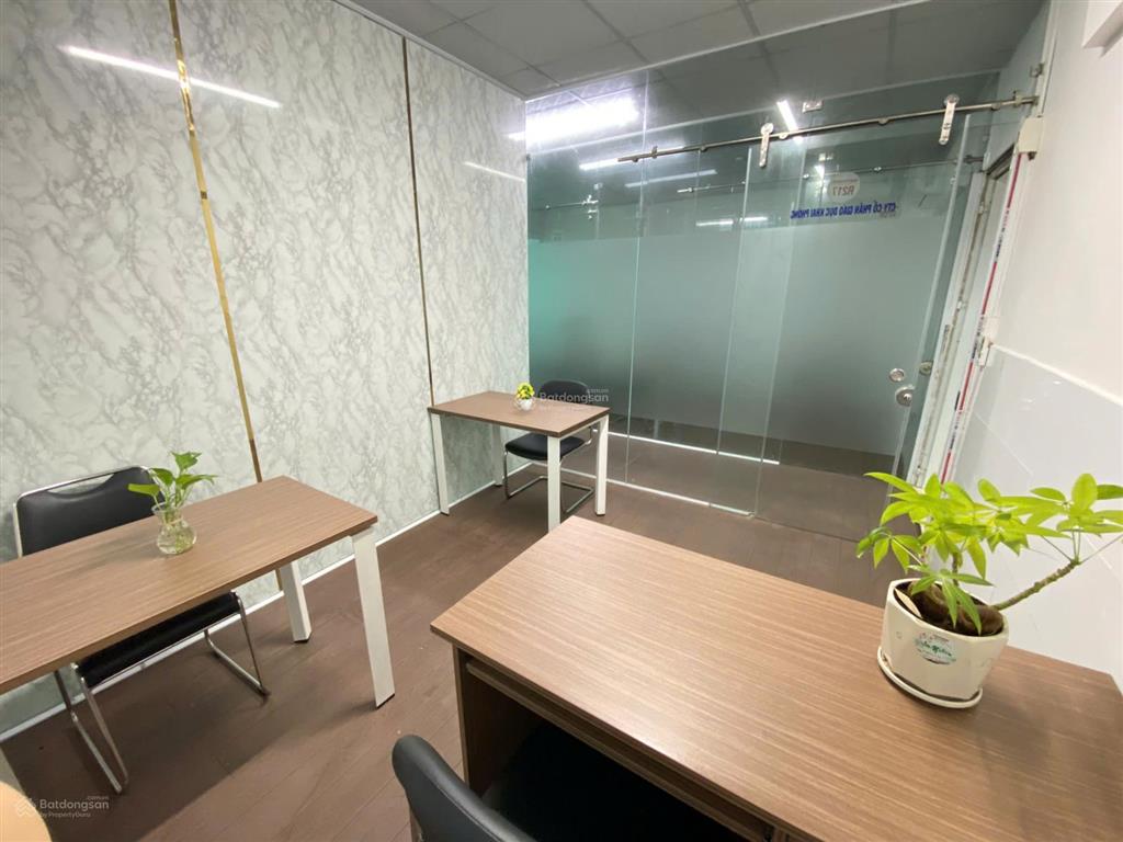 Cho thuê văn phòng 3  4 người tại quận 1 có đầy đủ nội thất với nhiều ưu đãi