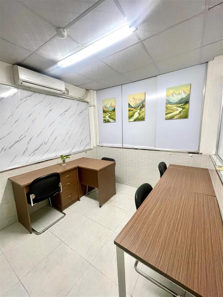 Cho thuê văn phòng setup full nội thất cho từ 2  10nv tại bình thạnh.  0765 290 ***