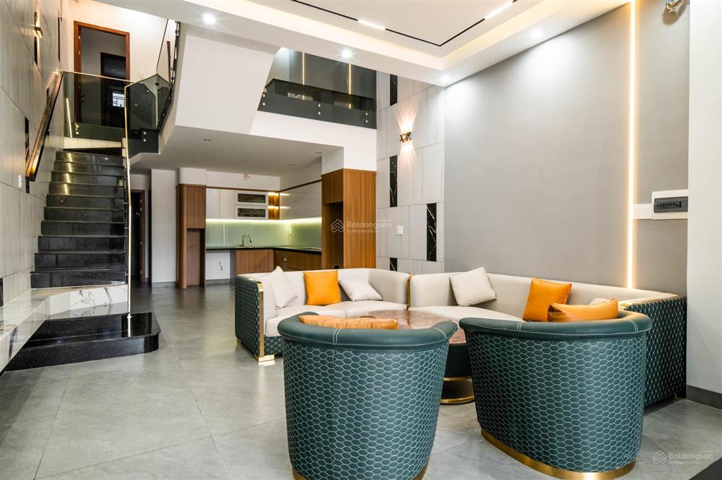 Cho thuê nhà 3 tầng mặt phố nghiêm xuân yêm vừa hoàn thiện, thiết kế sang trọng & nội thất cao cấp