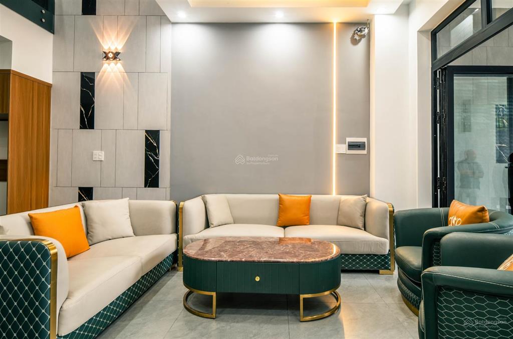 Cho thuê nhà 3 tầng mặt phố nghiêm xuân yêm vừa hoàn thiện, thiết kế sang trọng & nội thất cao cấp