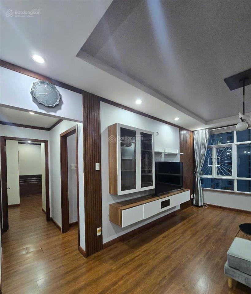 Bán căn hộ 2pn, 96m2, tầng cao thoáng view hồ bơi, cạnh bên đô thị phú mỹ hưng q7, crescent mall..