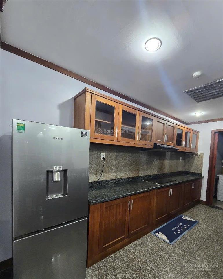 Bán căn hộ 2pn, 96m2, tầng cao thoáng view hồ bơi, cạnh bên đô thị phú mỹ hưng q7, crescent mall..