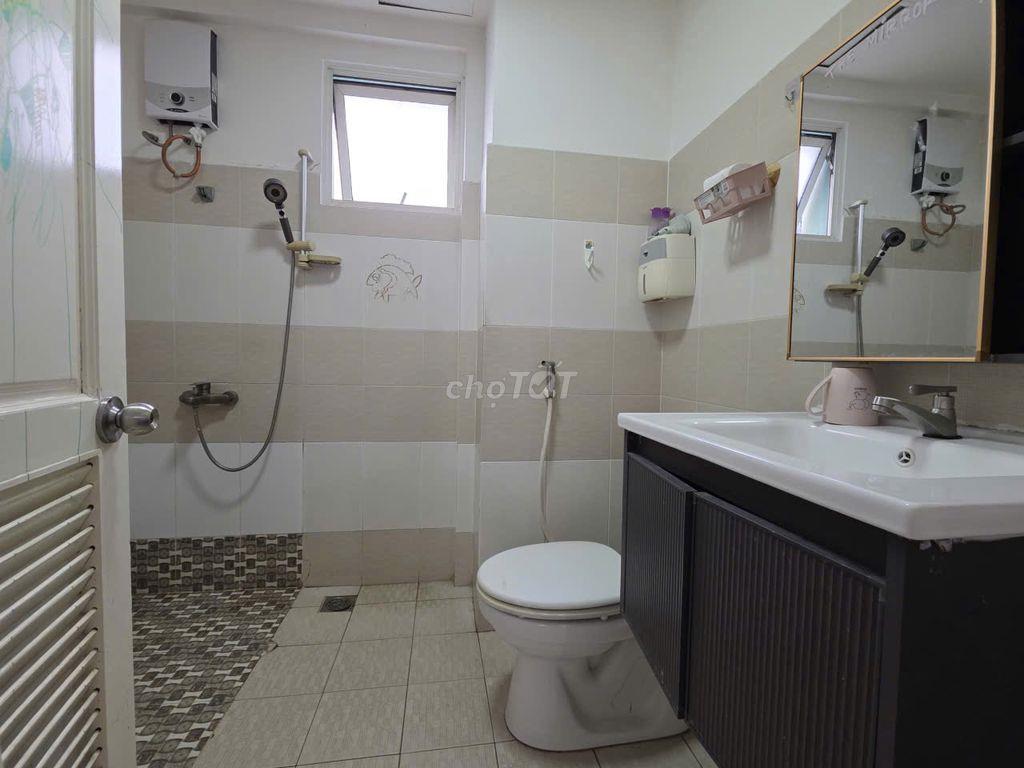 Chính chủ bán gấp căn hộ CONIC GARDEN căn góc tầng cao giá rẻ