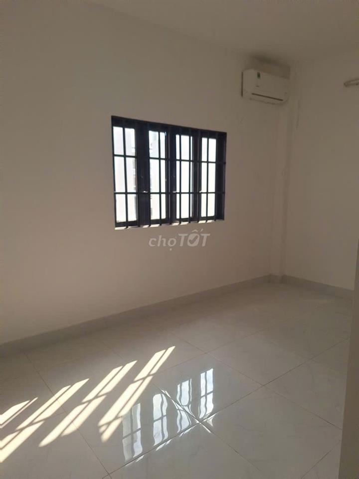 Bán căn nhà phô KDC Gia Hòa đường quốc lộ 50 xã Bình Hưng, TP.HCM