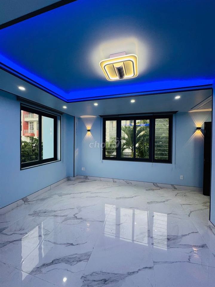 Chính chủ bán căn nhà phố góc đối diện chung cư TERRA ROSA giá rẻ.