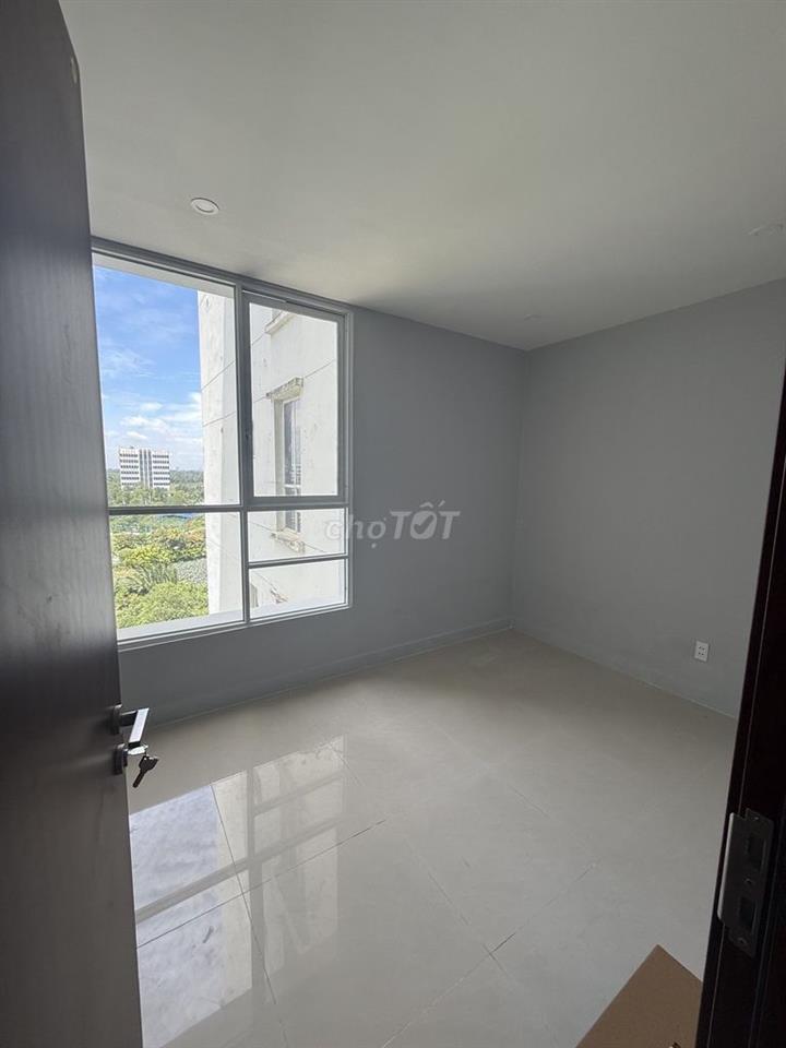 Cho thuê căn hô The Mansion 3PN và 2WC sạch sẽ giá 7.5tr/tháng