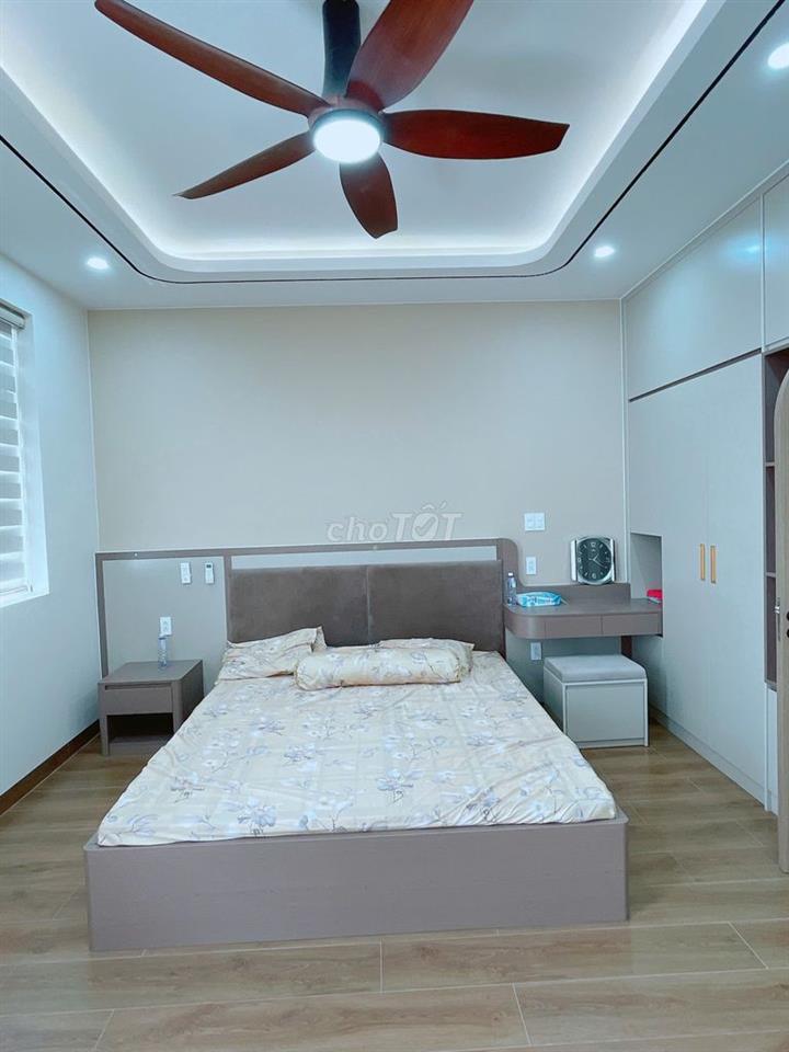 BÁN CĂN NHÀ PHỐ HƯỚNG ĐÔNG NAM KHU DÂN CƯ 13E INTRESCO MỚI 100 