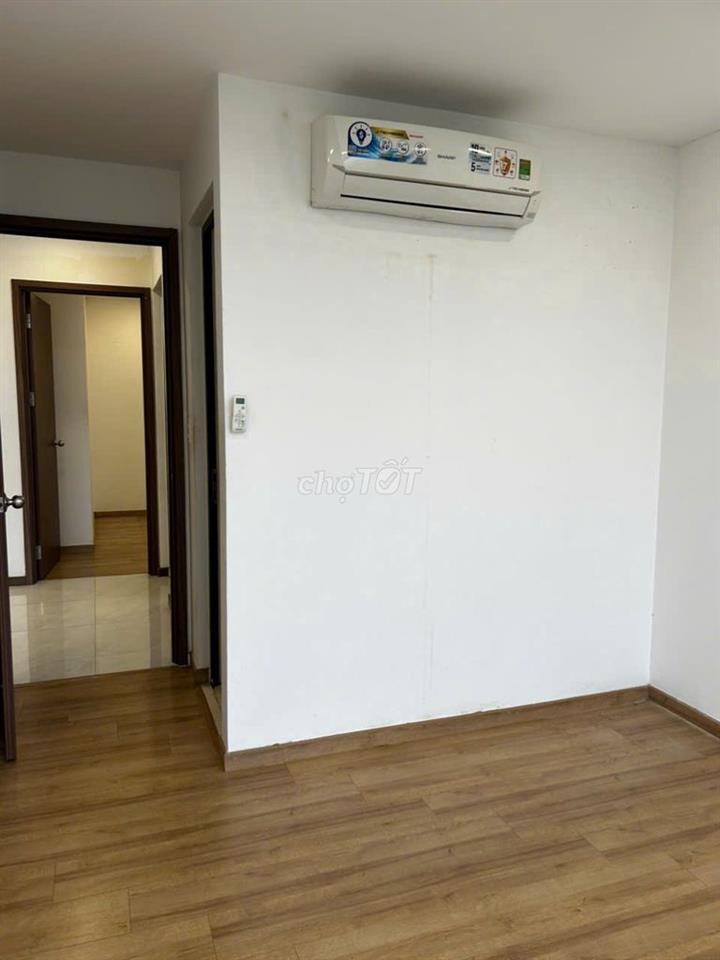Cho thuê căn hộ Calla - A view 2 đường Nguyễn Văn Linh có máy lạnh.