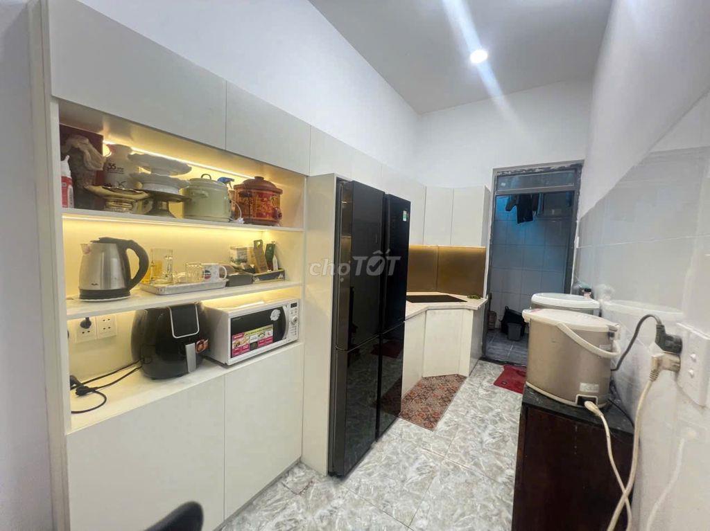 Cần tiền bán gấp bất động sản dòng tiền trên 30tr/tháng. tại KDC 13E.