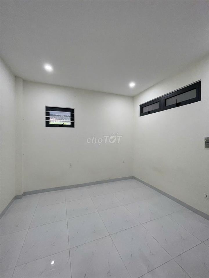 Cho thuê phòng trọ giá rẻ tại khu dân cư 13E Intresco. cạnh trường.