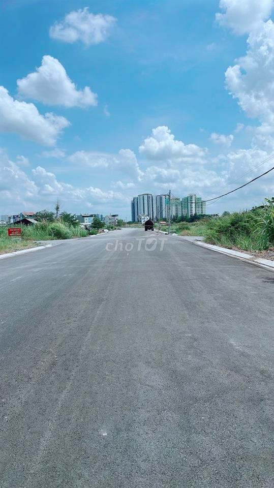 Chính chủ cần bán gấp nền đất KDC 13A Hông Quang trục chính 20m giá rẻ