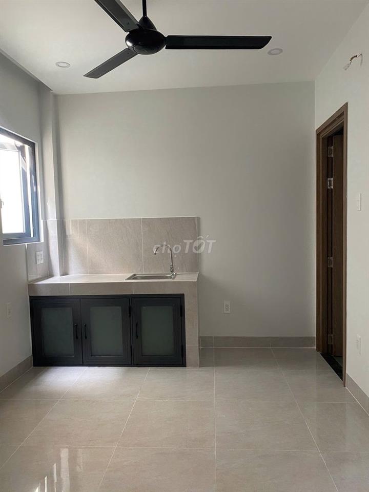 Cho thuê phòng trọ KDC 13E Intresco gần trường ĐH Văn Hiến giá 2,9tr