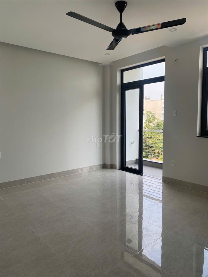 Cho thuê phòng trọ KDC 13E Intresco gần trường ĐH Văn Hiến giá 2,9tr