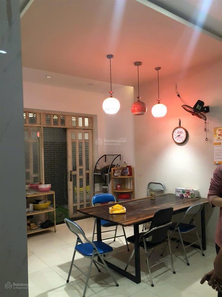 Bán nhà 3 tầng 90m2 đường cây keo, thủ đức, đối diện công viên, giá 10,5 tỷ