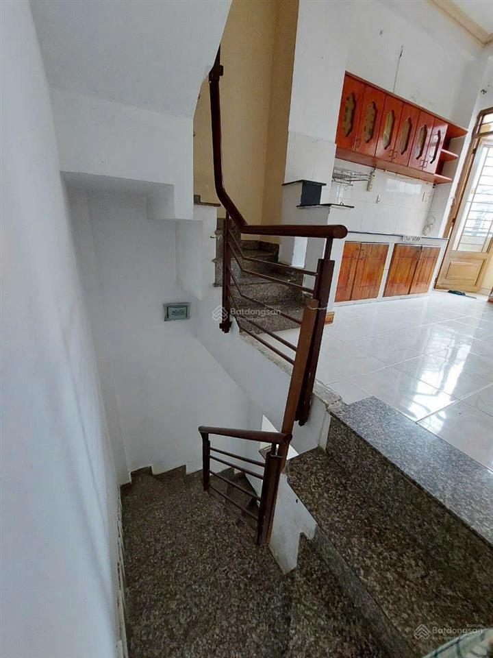 Cho thuê nhà nguyên căn 1 trệt 2 lầu hẻm 21 xô viết nghệ tĩnh, p.17, bình thạnh giá 8 triệu/tháng