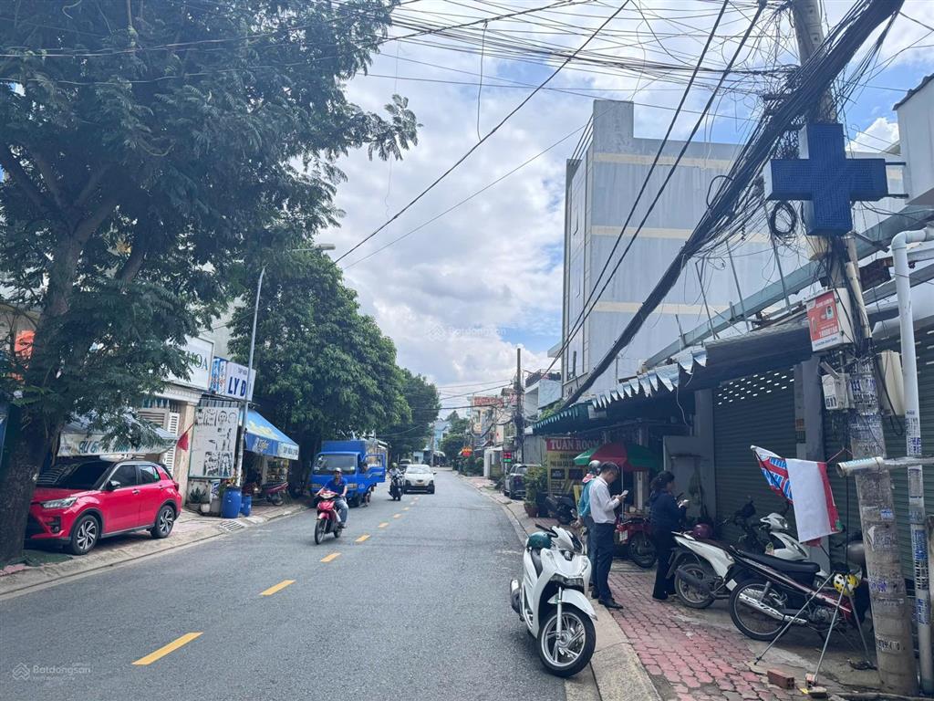 Bán 240m2 đất mặt tiền nguyễn thị xinh  thới an  quận 12  giá 15,8 tỷ
