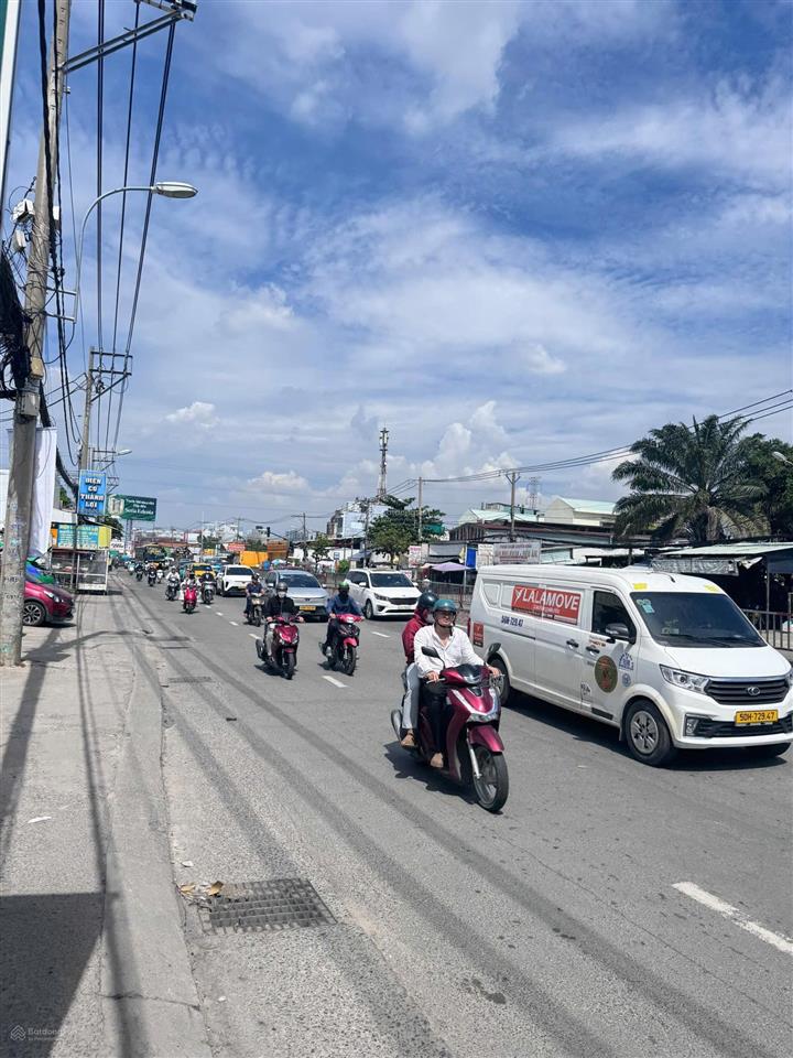 Cho thuê đất mặt tiền quốc lộ 13, hiệp bình phước, thủ đức 434m² (ngang 11m) có 13 phòng trọ