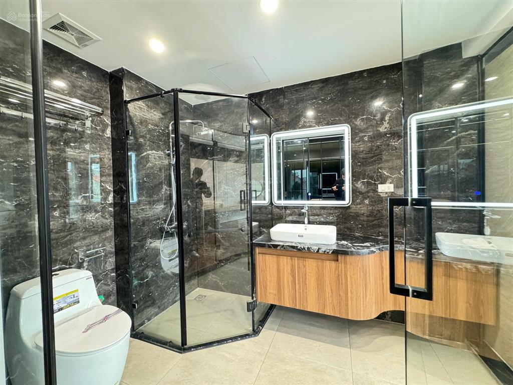 Bán nhà riêng 52m2, giá thỏa thuận, 3pn, 4wc tại nguyễn văn cừ, bồ đề, long biên, hà nội