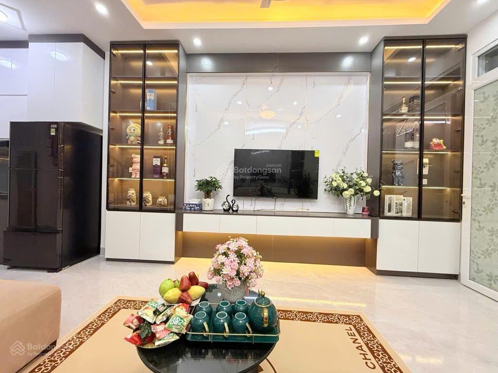 Chính chủ bán nhà mặt phố phú hựu, long biên  8 tầng 45m²  kinh doanh  hơn 22 tỷ