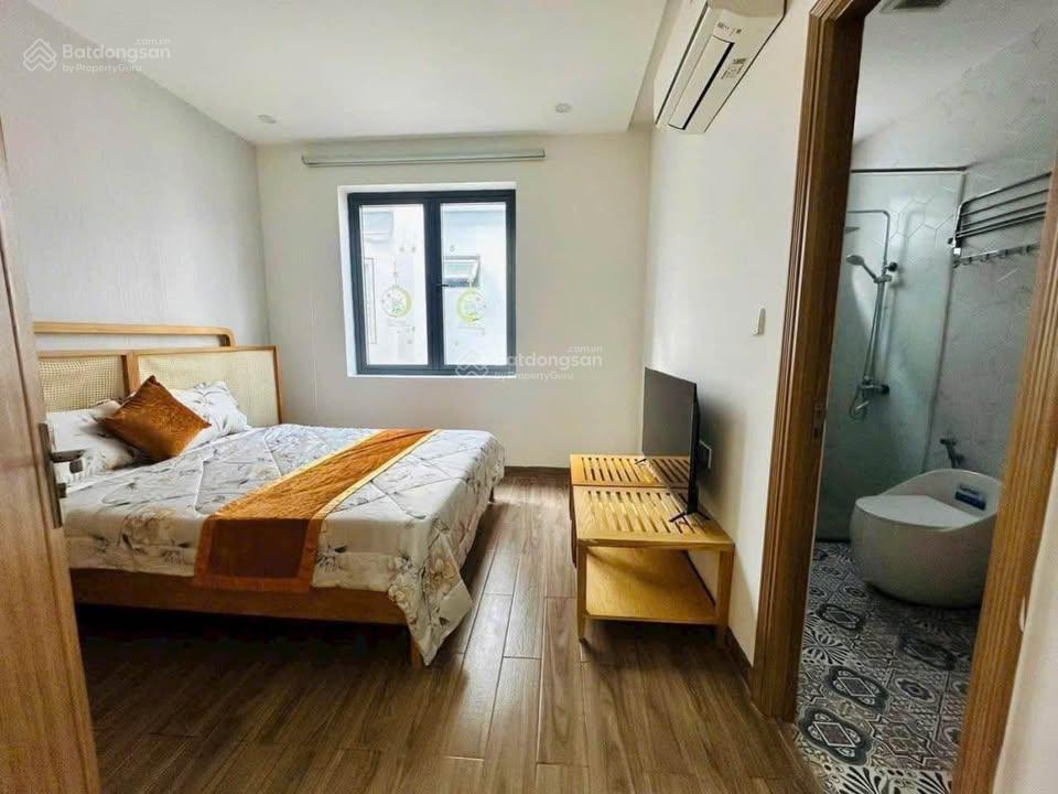 Chính chủ bán nhà 8 tầng 50m²  ái mộ, long biên  vị trí đẹp  hơn 19 tỷ