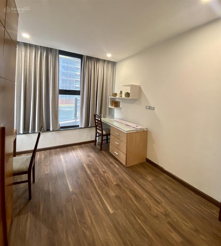 Chính chủ cần bán căn hộ mỹ đình sông đà, ct4 216m2, 3 phòng ngủ, 3 wc, nội thất cơ bản