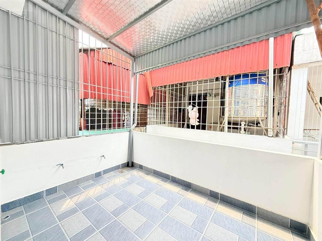 Bán nr tại phố quan nhân, 6,98 tỷ, 25 m2, 3pn, 4wc, 5 tầng đẹp xuất sắc