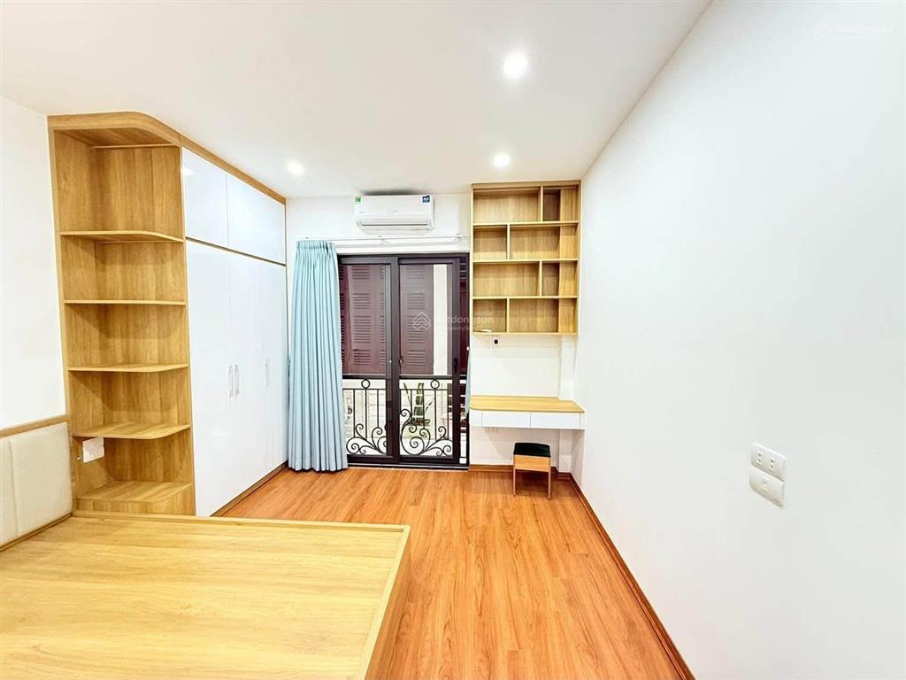 Bán nr tại phố quan nhân, 6,98 tỷ, 25 m2, 3pn, 4wc, 5 tầng đẹp xuất sắc